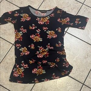 Duetime Floral Black Maternity Top with Red Roses S
